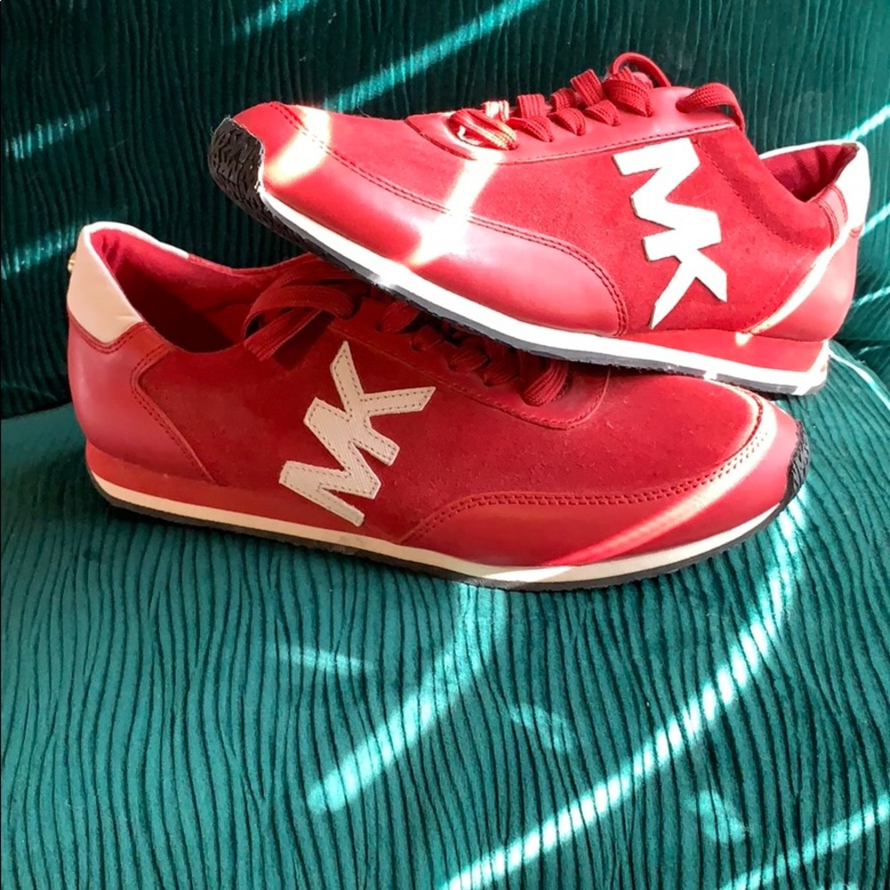 Red Michael Kors Sneaker!